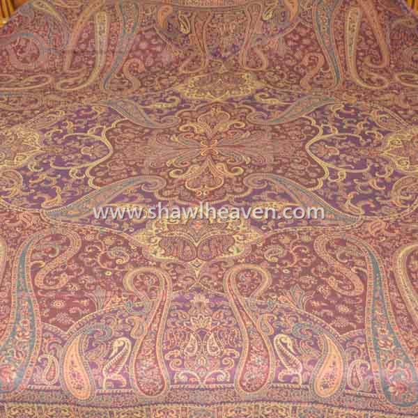 Traditional indian wool/viscose throw with tassels